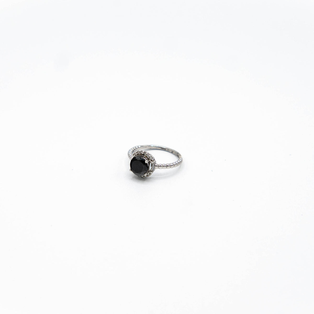 Bague zircon noir